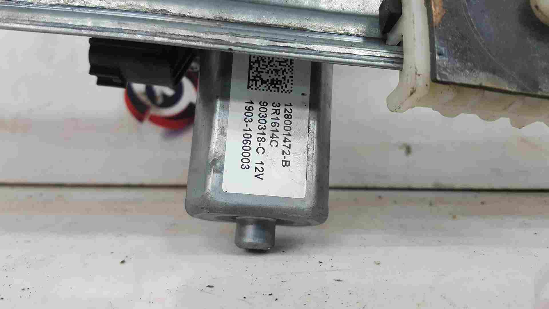 Thumb 2 Renault Trafic MK3 2014-2018 NSF Passengers Left Window Regulator Motor