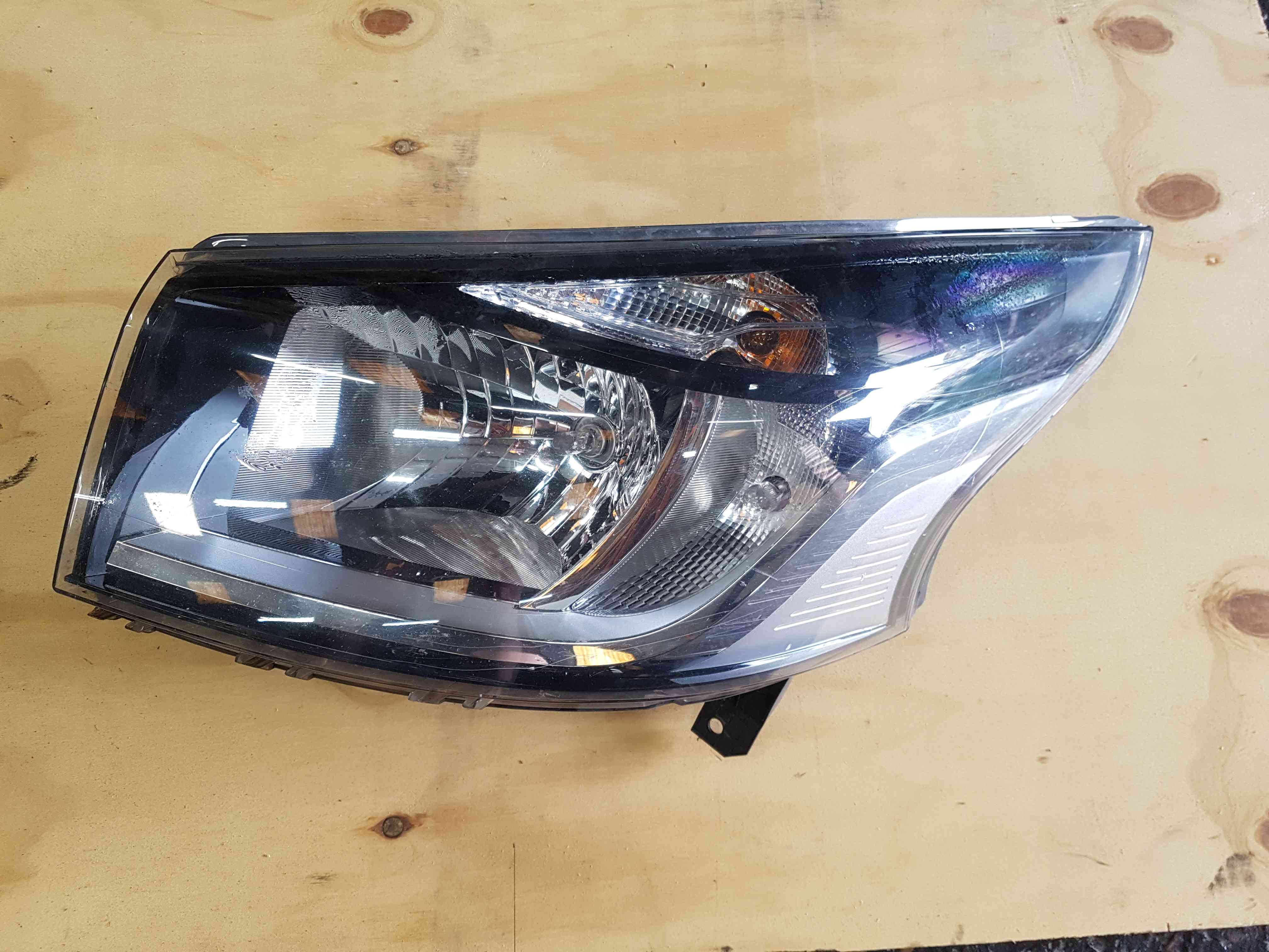 Thumb 6 Renault Trafic MK3 2014-2018 Passenger NSF Front Headlight 260609158R