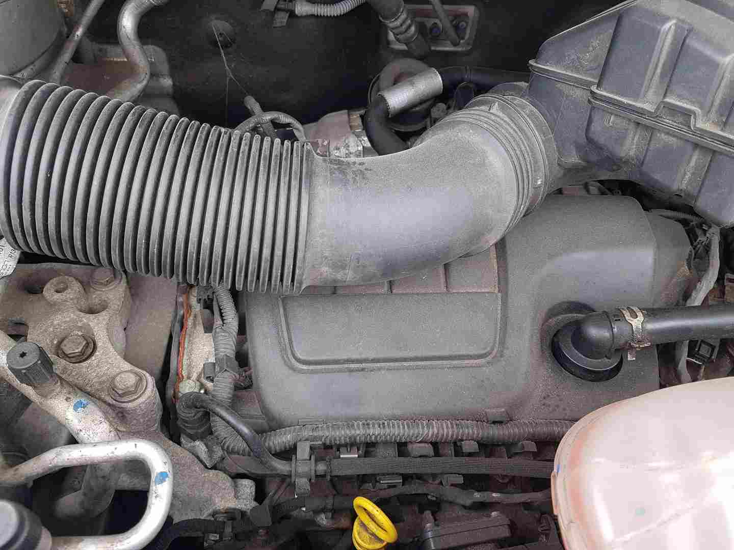 Thumb 4 Renault Trafic MK3 2014-2018 1.6 DCI Engine 120 SPORT R9M 413  R9M413