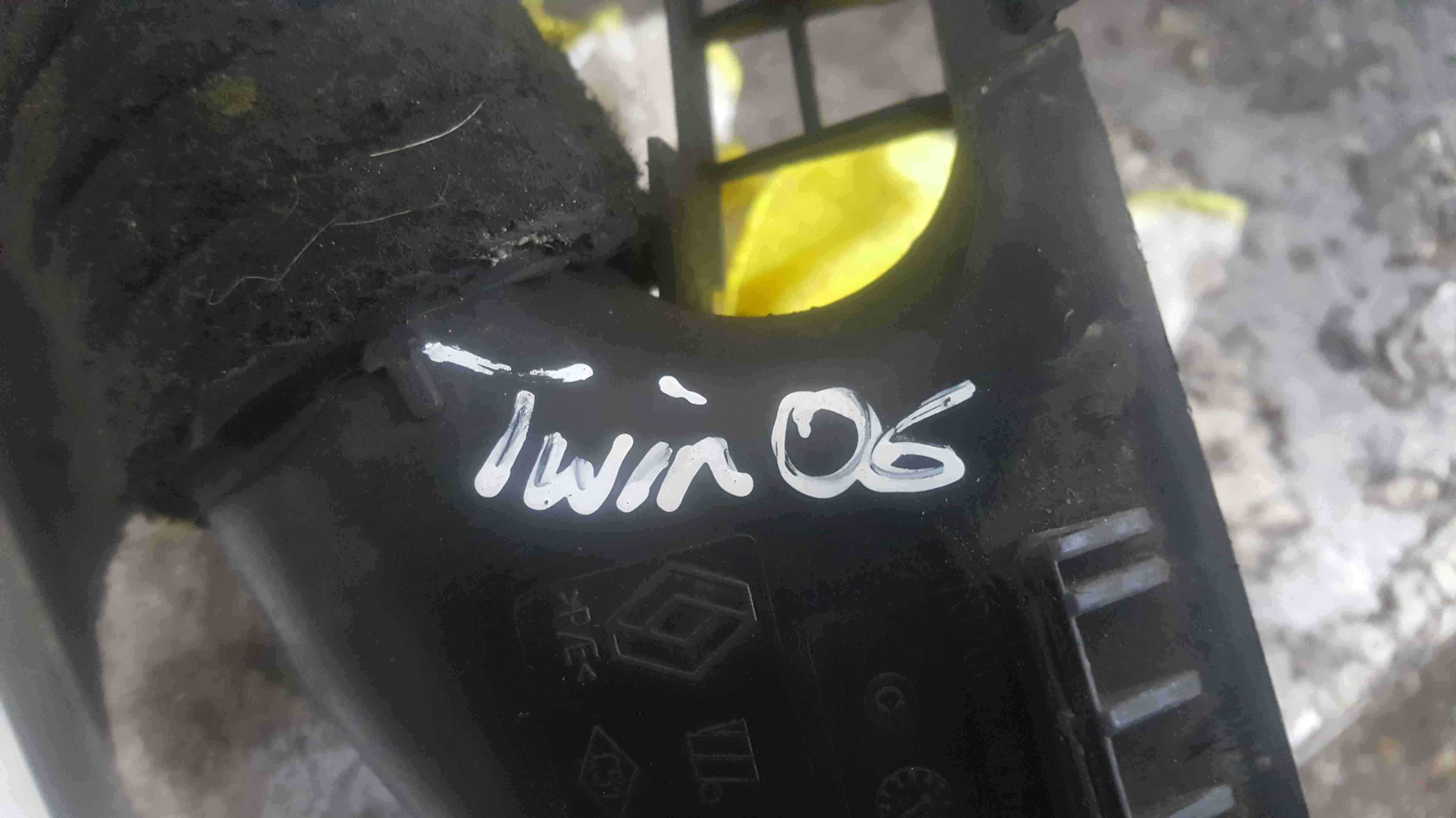 Renault Twingo 2007-2011 1.2 8v Air Intake Pipe Hose 8200520162