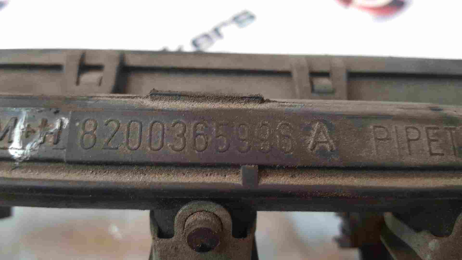 Thumb 5 Renault Twingo 2007-2011 1.2 8V Fuel Injectors  SET Rail D7F800 8200365996