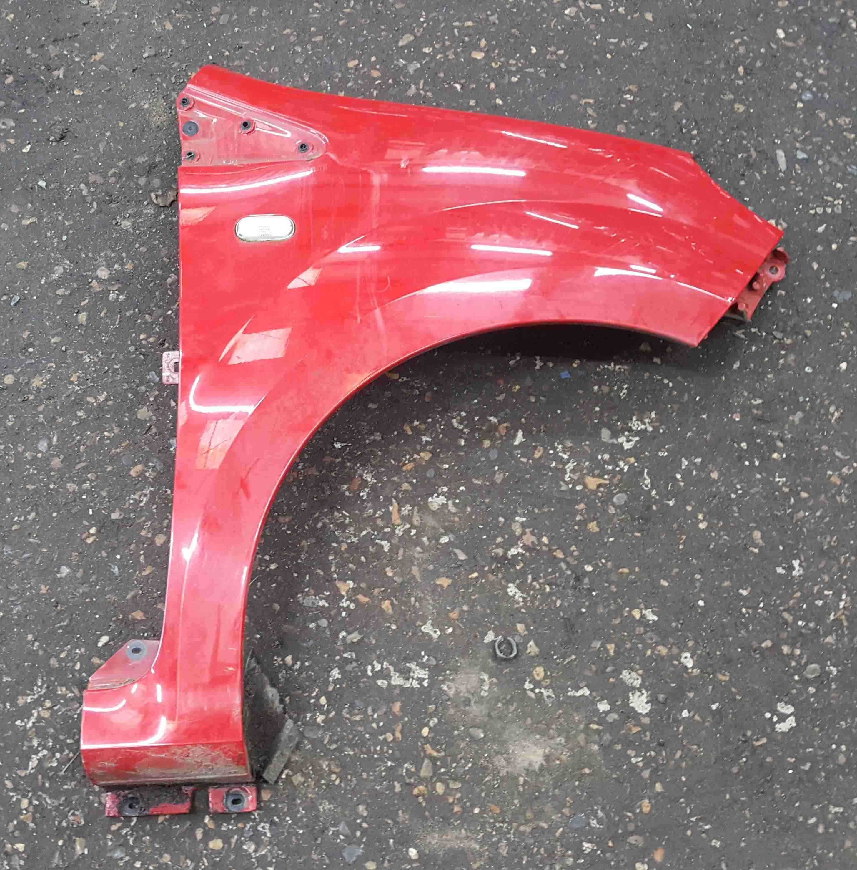 Renault Twingo 2007-2011 Drivers OS Wing Red 727