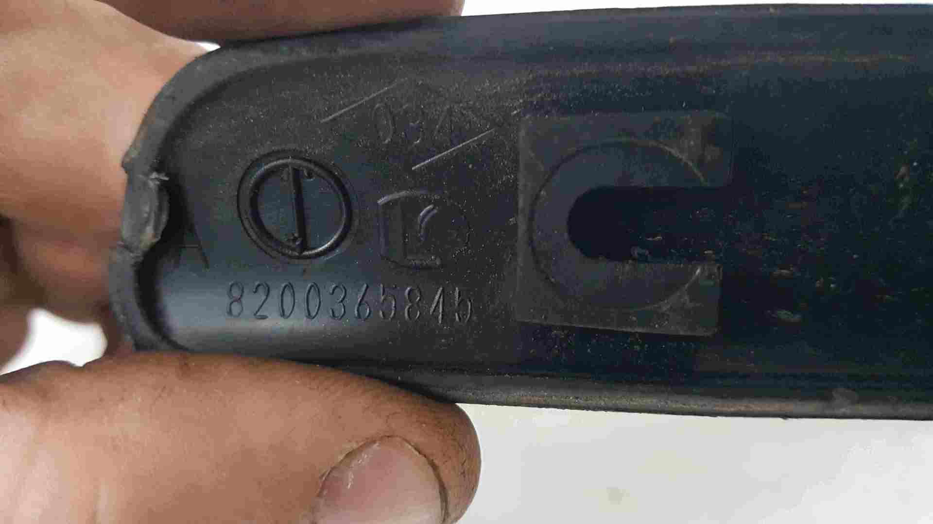 Thumb 2 Renault Twingo 2007-2011 Drivers OSR Rear Door Moulding Trim 3dr 8200365845