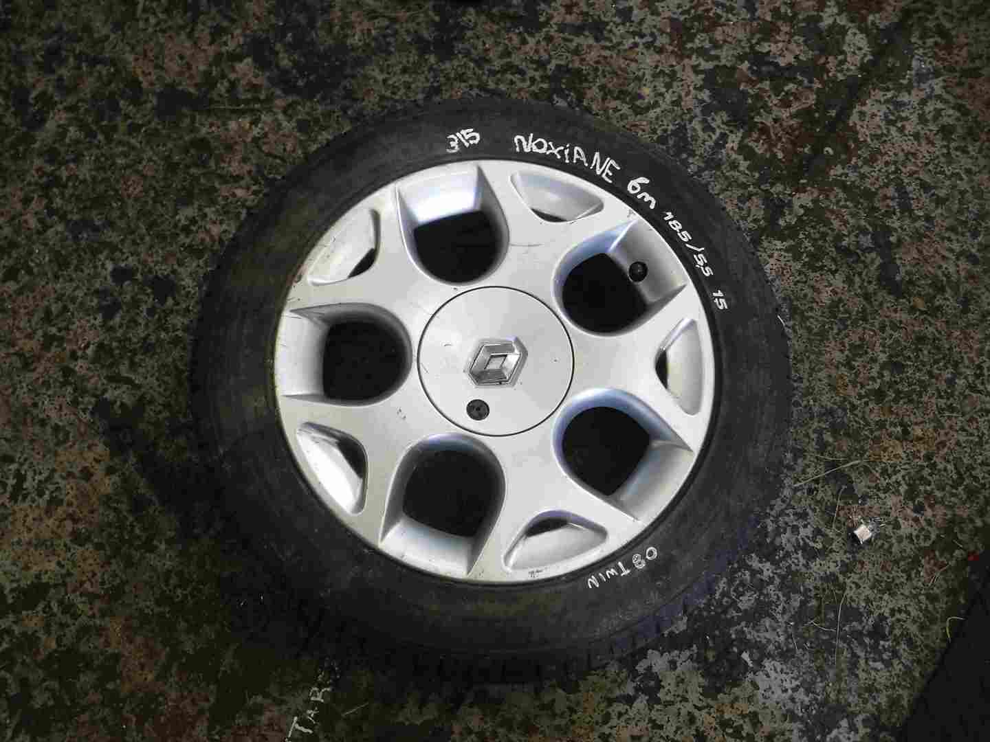 Renault Twingo 2007-2011 Noxiane Alloy Wheel + Tyre 185 55 15 6mm 4/5