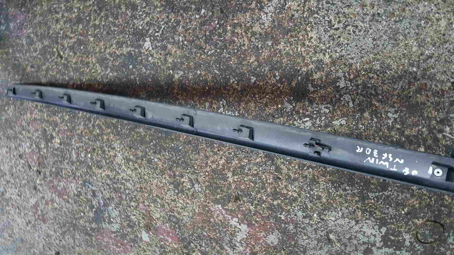 Renault Twingo 2007-2011 Passenger NSF Front Door Moulding Trim 3Dr
