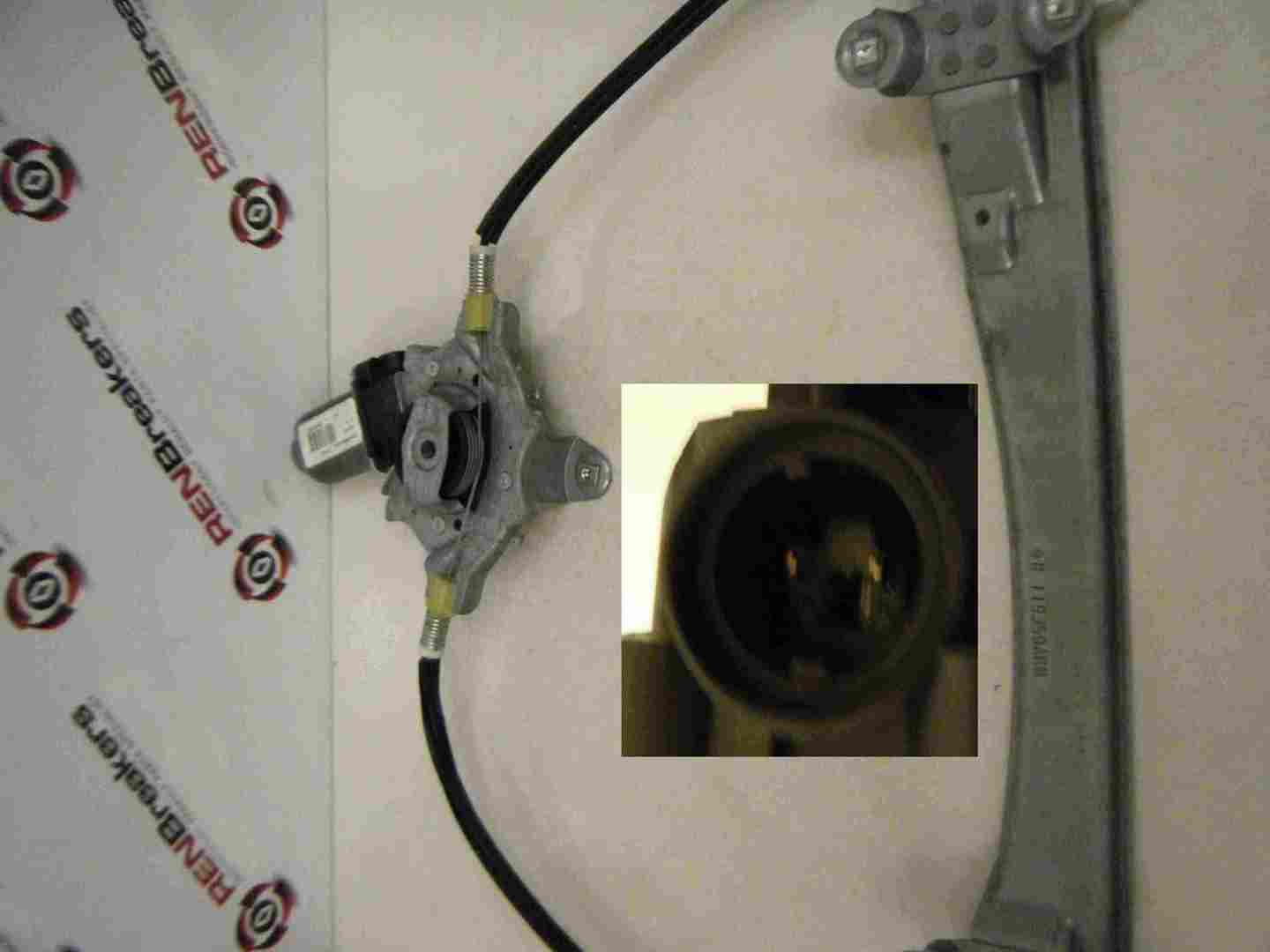Renault Twingo 2007-2011 Drivers OSF Front Window Motor Regulator Reg