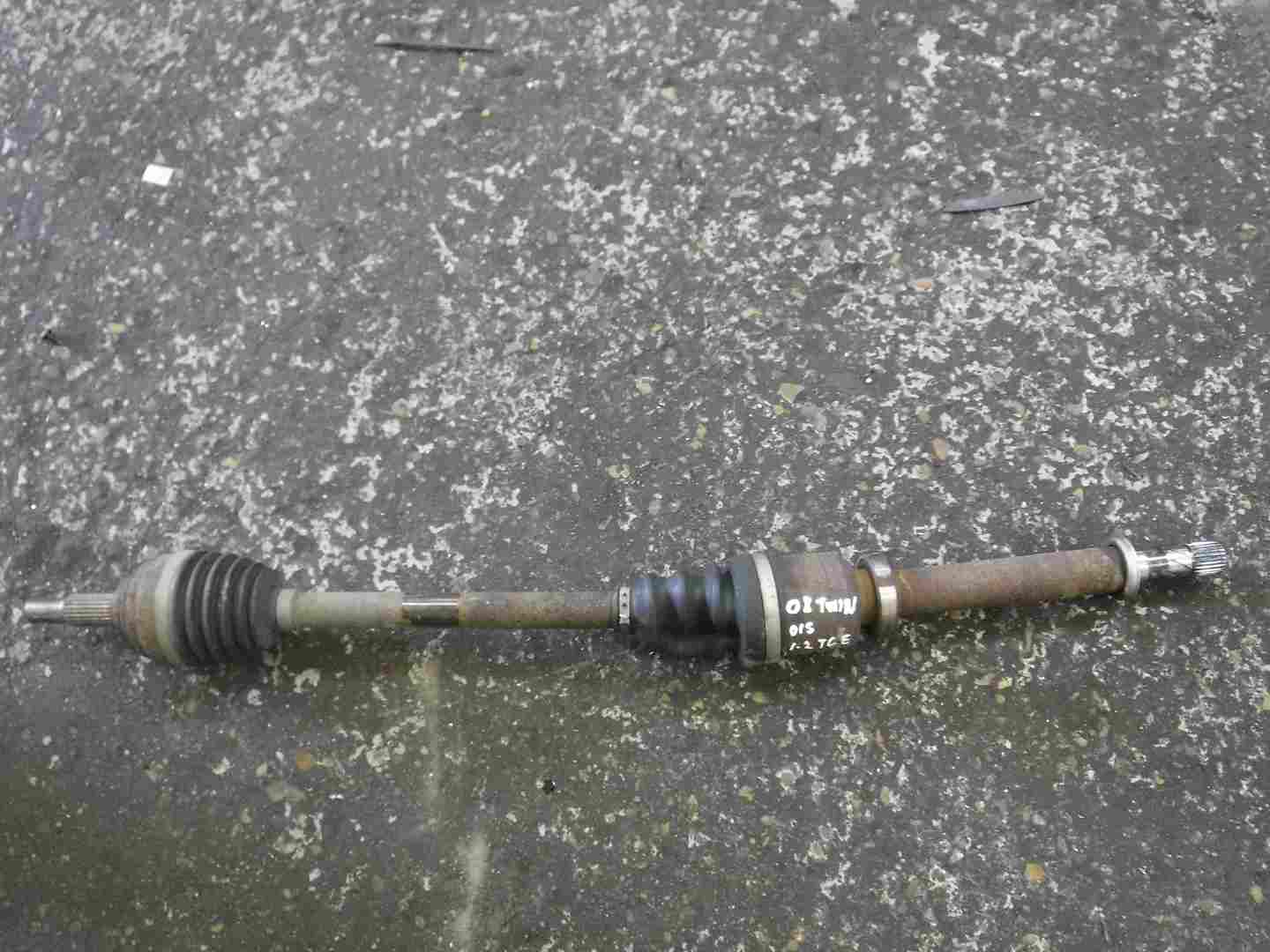 Renault Twingo 2008-2011 1.2 tCe Turbo Drivers OSF Front Driveshaft