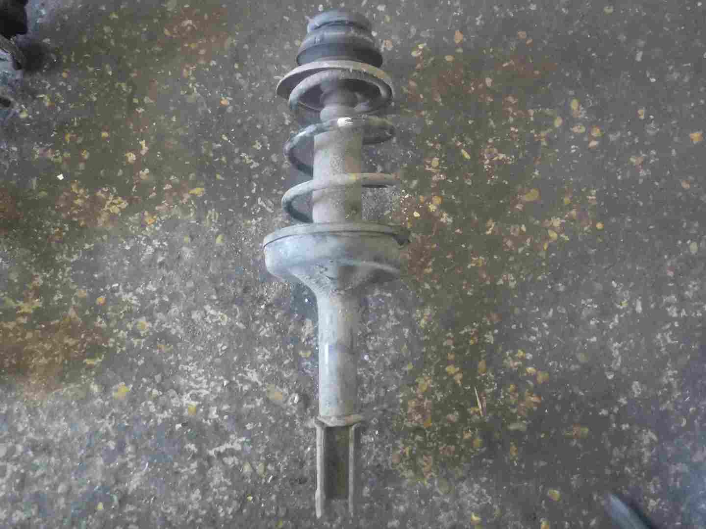 Renault Twingo 2011-2014 1.2 16v Passenger NSF Front Spring Suspension Strut Leg