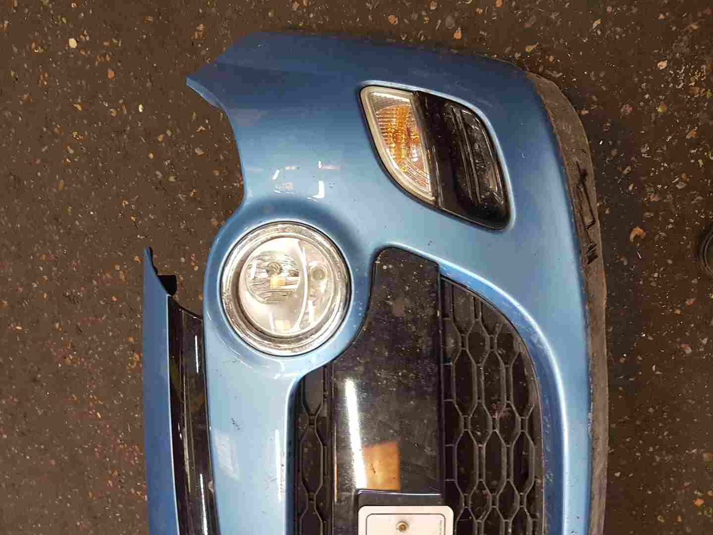 Thumb 3 Renault Twingo 2011-2014 Front Bumper Blue Terpb