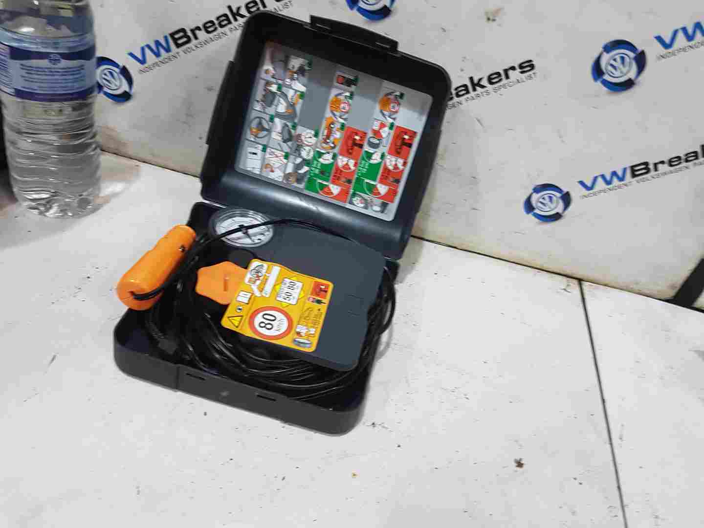 Thumb 3 Renault Tyre Repair KIT Inflator 2000-2022 8200805037