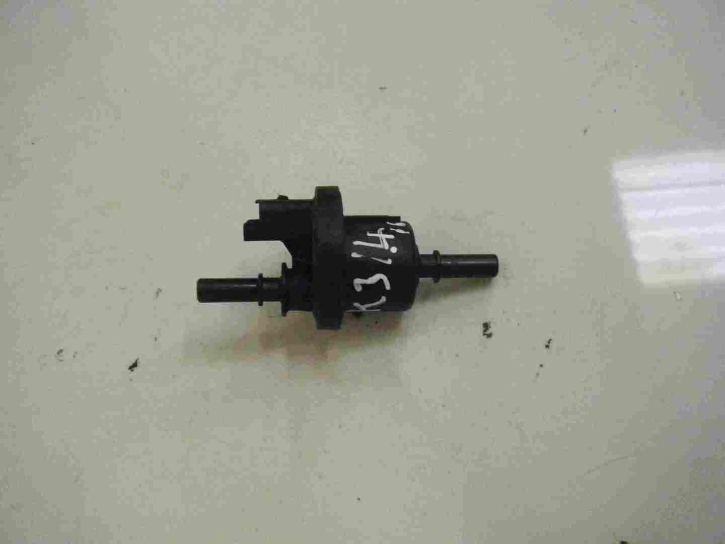 Renault Clio MK3 2005-2012 Fuel Breather Sensor Carbon Canister Filter Purge