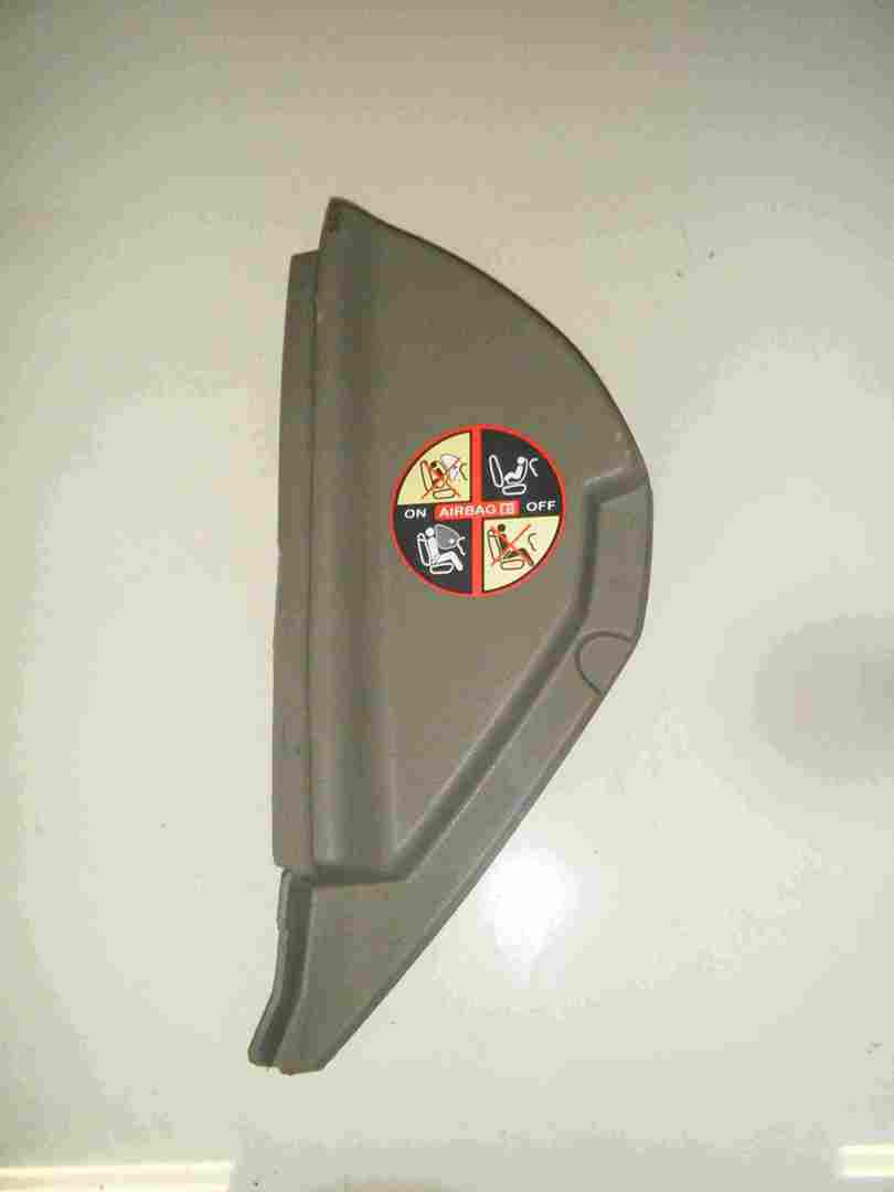 Renault Megane 2002-2008 Dashboard Airbag Switch Trim Plastic Passenger NSF