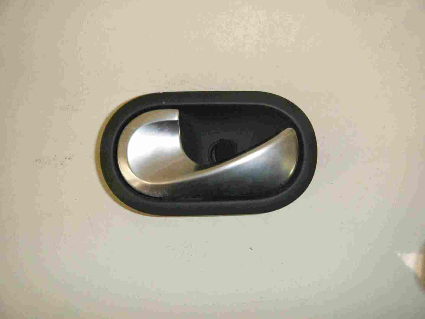 Renault Megane Scenic 2003-2009 Passenger NSF Front Interior Door Handle